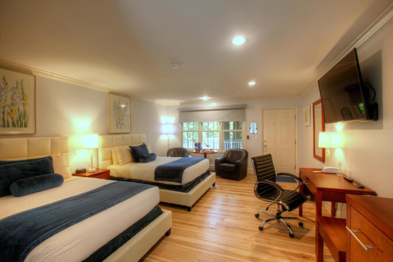Pleasant Bay Village Resort Чатъм Екстериор снимка